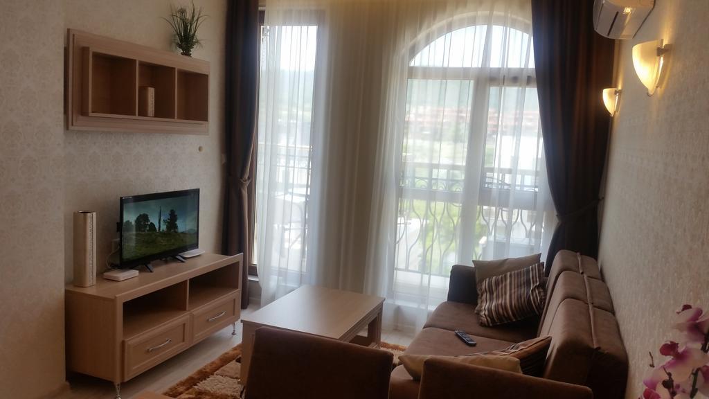 Harmony Suites Apartment Sweti Wlas Exterior foto